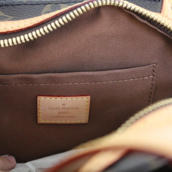 *BRAND NEW* Louis Vuitton Limited Edition Monogram Canvas Riveting Tote - Picture 10 of 11